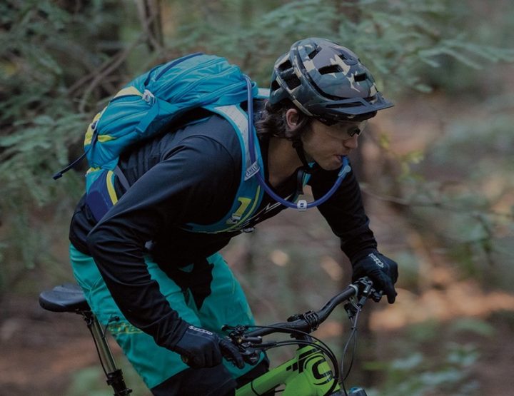 Dakine : libérez votre potentiel en VTT en roulant sans sac - Blog