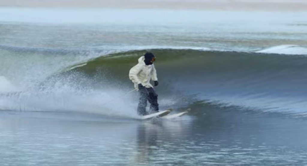 behind the scenes the wave Candide Thovex