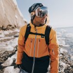 veste object yellow